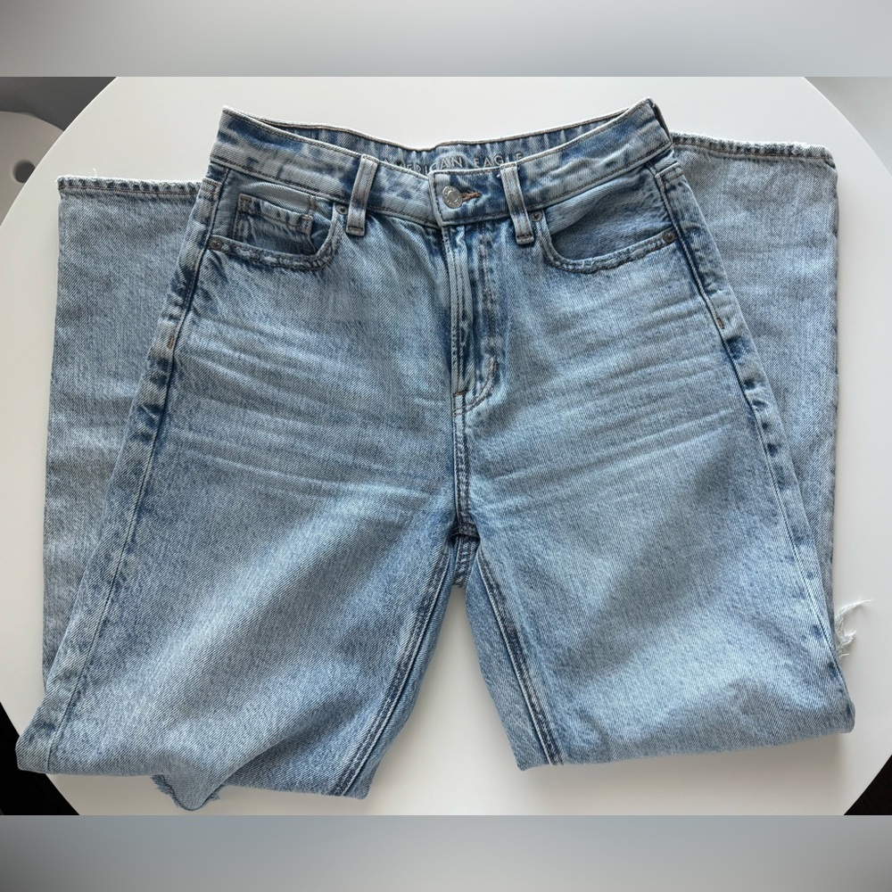 American Eagle 🦅 gorgeous women’s jeans size US4